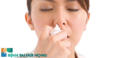 Cách chữa viêm xoang dị ứng bằng thuốc xịt thông mũi