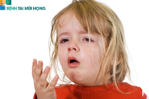 viêm họng ở trẻ nếu không được điều trị dứt điểm cũng sẽ gây viêm amidan