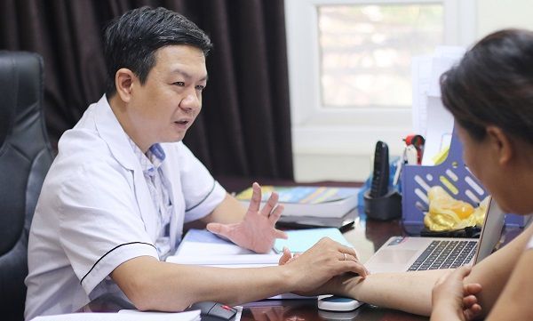 Bác sĩ Đỗ Minh Tuấn có những trăn trở, tâm sự về nghề y