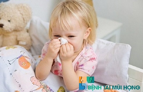 Phải làm gì trẻ em bị viêm mũi dị ứng do máy lạnh?