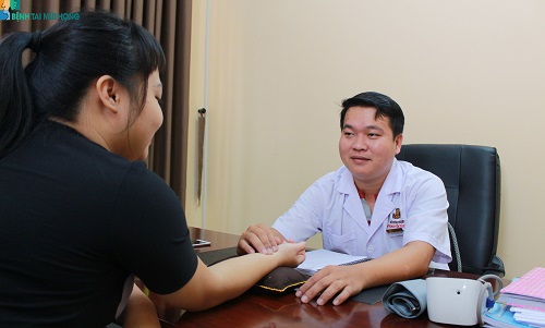 Bác sĩ Nguyễn Tùng Lâm khám, chữa viêm amidan nhiệt tình, hiệu quả với bệnh nhân