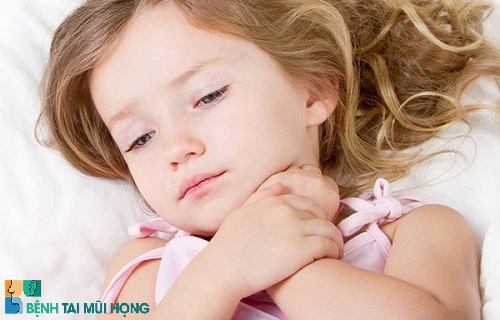 Triệu chứng viêm họng cấp ở trẻ em
