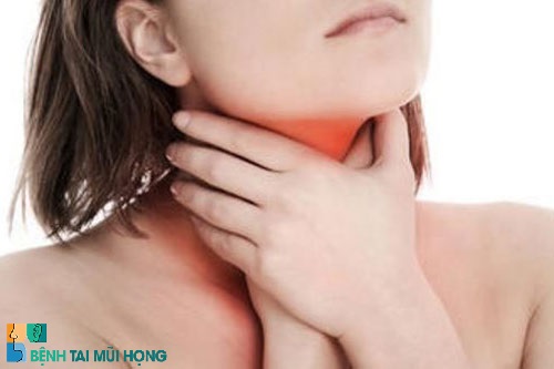 Triệu chứng của viêm họng đỏ giống với nhiều bệnh hô hấp thông thường