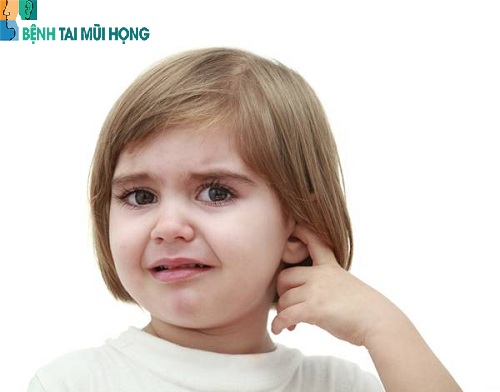 Cha mẹ cần theo dõi để nhận ra những dấu hiệu viêm tai giữa cấp mủ của con