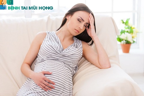 Mang thai bị viêm xoang có nguy hiểm không?