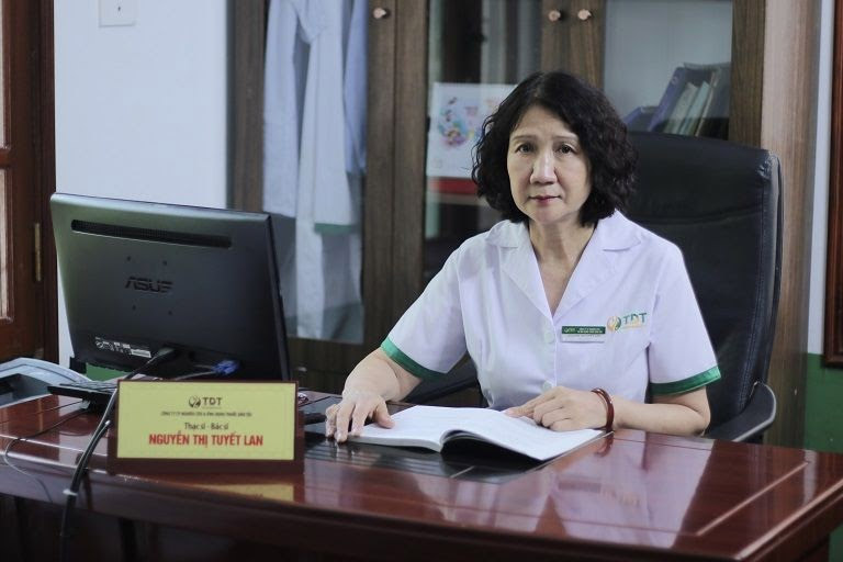 Thạc sĩ, bác sĩ Nguyễn Thị Tuyết Lan – Nguyên Trưởng khoa Khám bệnh, bệnh viện YHCT Trung ương